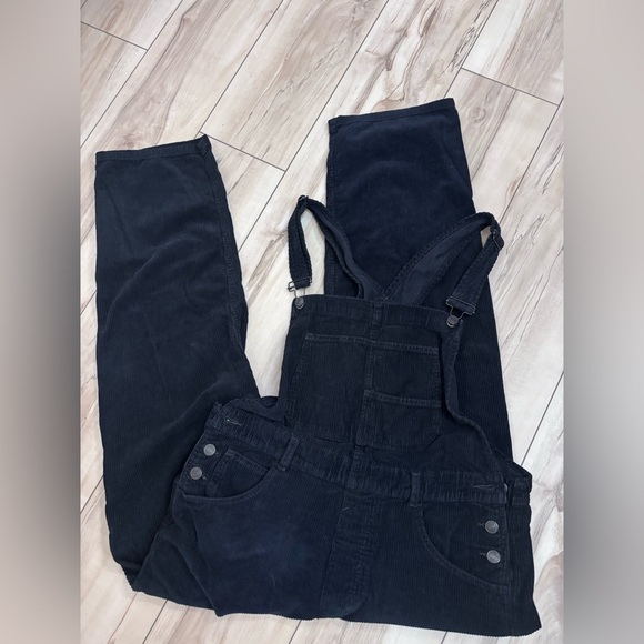 We The Free Women's Black Corduroy Overalls - Picture 1 of 4